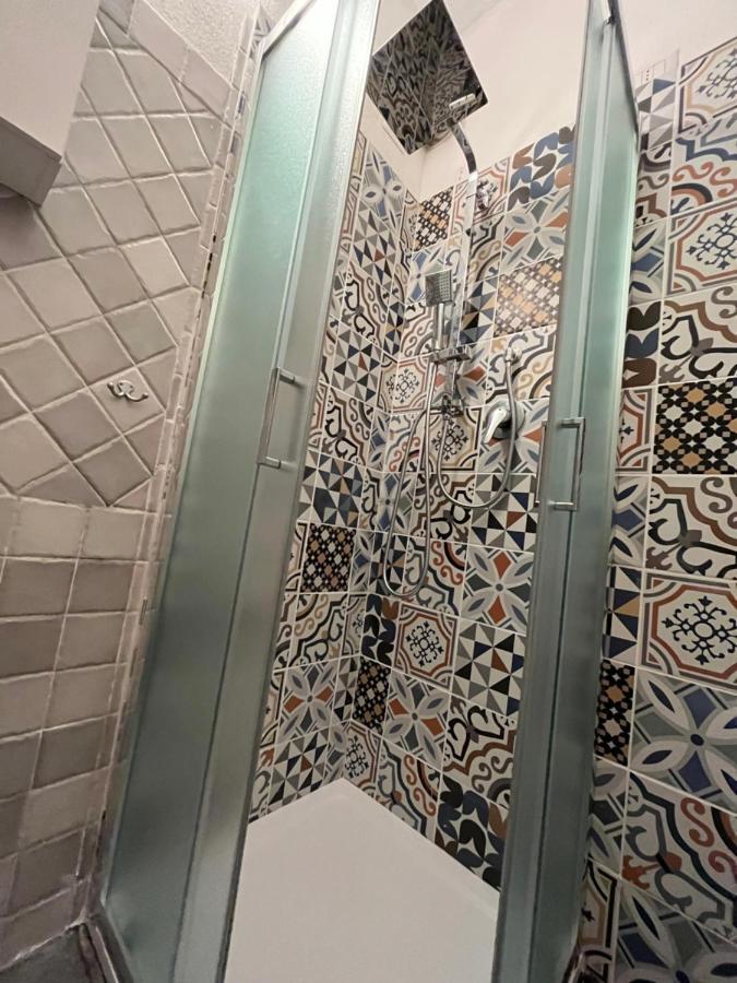 Iknos Guest House Ольбія Екстер'єр фото